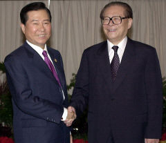 '중국 경제 대국 만든 최고 지도자' 장쩌민 前 국가주석 별세