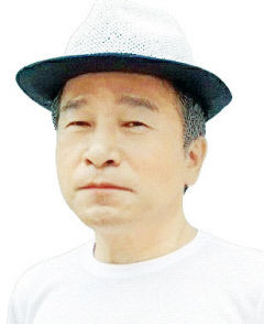 [정만진의 문학 향기] 속을 채워야 자존이 산다