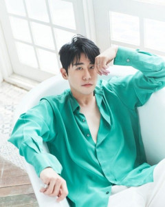 '찐이야' 영탁, 문화연예대상 성인가수 대상 수상