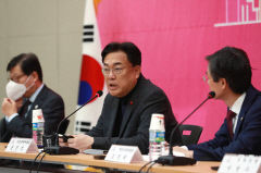 이상민 해임안 의결 두고 거세게 맞붙은 여야…12일에도 여진 이어져
