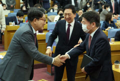 전당대회 가까워지자 견제 나선 당권 주자들