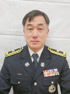 포항아파트 실종자 수색 황병률 소방위 '최고 영웅소방관' 수상