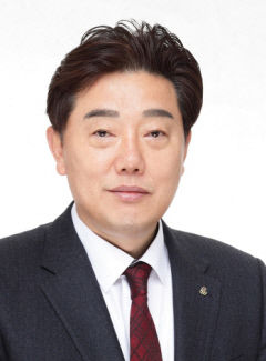 강영근 경산시체육회장 연임 성공…206표 중 107표 득표