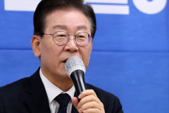 이재명 연초 문 전대통령 만남 추진 친문계 결속 다지나