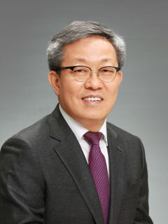 포스코인터내셔널의 신임 대표에 정탁…부회장 승진시켜 선임