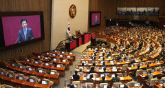 찬성 101, 반대 161, 기권 9명...노웅래 의원 체포동의안  국회 본회의서 부결(종합)