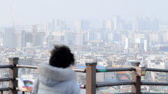[포토뉴스] 미세먼지로 잿빛이 된 대구 도심