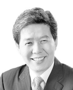 [아침을 열며] 반도체 세계대전은 국운이 걸린 문제