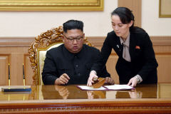 [신간] 김정은과 김여정…후계자인가 톱 스페어인가…김여정 수수께끼를 풀다