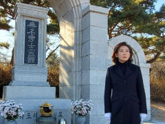 나경원 출마 결심 굳힌 듯…16일 이승만·박정희·김영삼 전 대통령 묘역 찾아