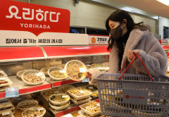 차례상 이젠 저렴하고 간편하게 뚝딱...고물가 新풍속도 명절 간편식 '대세'