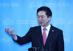 김기현, 차기 당대표 적합도 40% 돌파…독주체제 이어가
