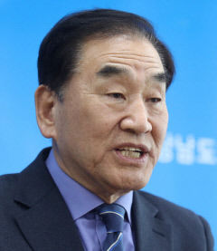 이재오, 나경원 비판한 초선의원 향해 
