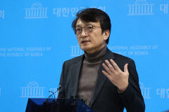 대통령실, 민주당 김의겸 의원 경찰에 고발…김건희여사 명예훼손 혐의
