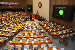 야당, 정부·여당 반대에도 이태원 국조 보고서·양곡관리법 개정안 단독 처리