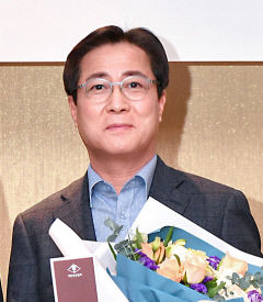 성달표 대구시 양궁협회 회장, 대한양궁협회장 감사패 수상