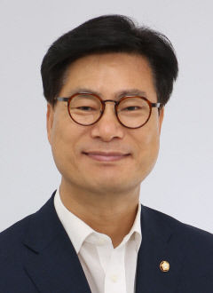 김영식 의원, '제1차 인재양성 전략회의' 참석해 미래대학 혁신모델 제시