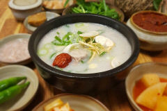 [예천 맛집] 따끈한 순대국물·백순대 '예천 신토불이 국밥' 겨울철 제격