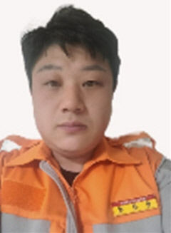경산의용소방대원이 새벽 자신의 집 앞 횟집 화재 초기 진화