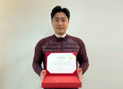 안정환 또 1억 기부…누적 3억 달성