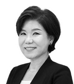 [여의도 메일] 고독, 개인이 아닌 국가의 문제