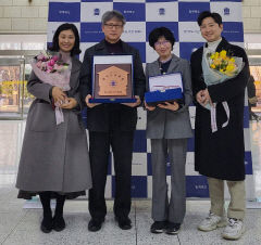 용학도서관·서명혜 고산도서관장, 한국도서관상 단체상·개인상 각각 수상