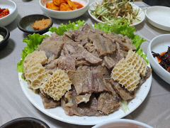 [대구 맛집] 달성군 유가읍 '금산곰탕'…장작불로 고아낸 곰탕, 조미료 없어서 더 부드럽다