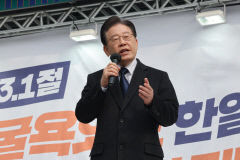 민주당 이재명 대표 '사퇴론' 고개…체포동의안 이탈표 후폭풍