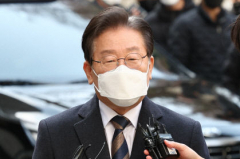 이재명 강성 지지층 '개딸' 李 자제 요청에도 '수박 깨기' 계속