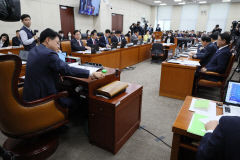 K칩스법 기재위 통과…반도체 투자기업 최대 25% 세액공제