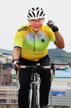 김재욱 칠곡군수는 '자전거 소통맨'