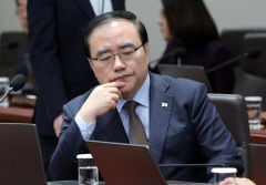김성한 대통령실 국가안보실장 자진 사퇴…후임 조태용 주미대