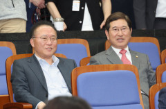 국민의힘 원내대표 경선 '윤재옥 vs 김학용' 2파전 치열