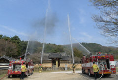 성주소방署, 덕암서원서 목조문화재 합동 소방훈련