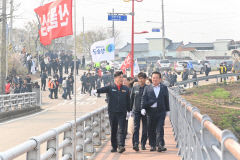 청송군, 광덕리 인도교 개통기념식 및 벚꽃길 걷기행사 대성황