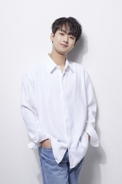 이찬원, 올해 첫 명예의 전당 입성…각종 예능 넘나들며 '종횡무진'