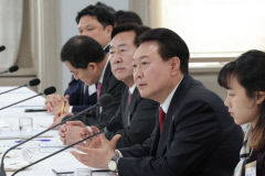 尹 국정지지율 20%대에 대통령실 