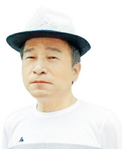 [정만진의 문학 향기] 불가사의한 어른들