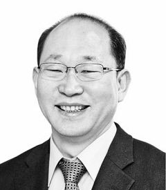 [이재윤 칼럼] 한 사람이 길목 잘 지키면 천명의 敵이 떤다