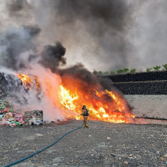 재산피해 '0원'화재 발생...경산 쓰레기매립장에 불