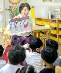 경북서 시작 '이야기 할머니 사업'…전국 3천여명 8천600개 기관서 활동