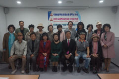 국제펜문학회, 국제현대시 전시회에 탁월한 작품 선보인 작가 시상