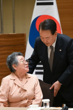 尹대통령, G7회의 이틀차 인도·영국·이탈리아 정상 만나