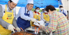 대구은행, 달서구노인종합복지관서 무료급식 진행