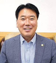 [우리지역 일꾼] 이락우 경주시의원, “주민과 소상공인을 위한 정책 수립하겠다