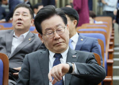 민주당 '개딸' 논란 격화…고민 깊어지는 이재명 대표