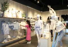 [포토뉴스] 대구신세계 뉴발란스 메가샵 오픈