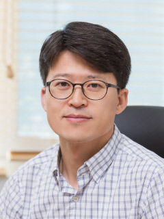 POSTECH, 질화붕소 사용해 2차원 유기 분자 결정의 층상구조 형성