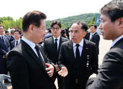 돈봉투·김남국 코인·상임위원장 선출…'연이은 악재' 위기의 민주당