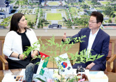 아살 알 탈 주한 요르단 대사 경북 방문…교류방안 논의